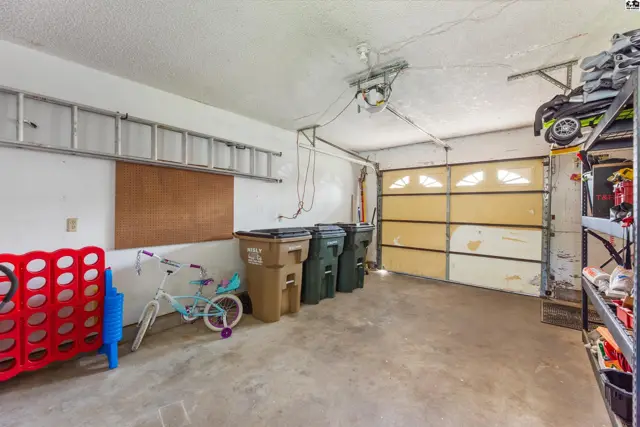 Photo of 605 S Walnut St, South Hutchinson, KS