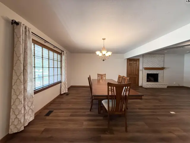 Photo of 2608 Derenda Dr, Hutchinson, KS
