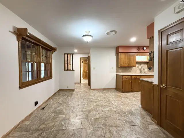 Photo of 2608 Derenda Dr, Hutchinson, KS