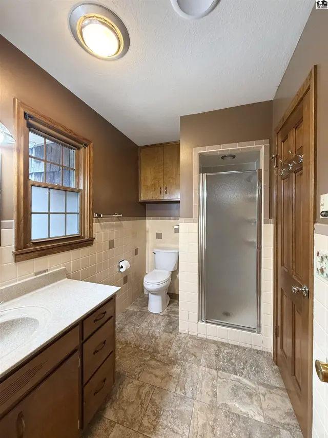 Photo of 2608 Derenda Dr, Hutchinson, KS
