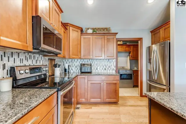 Photo of 48 Detroit Dr, South Hutchinson, KS