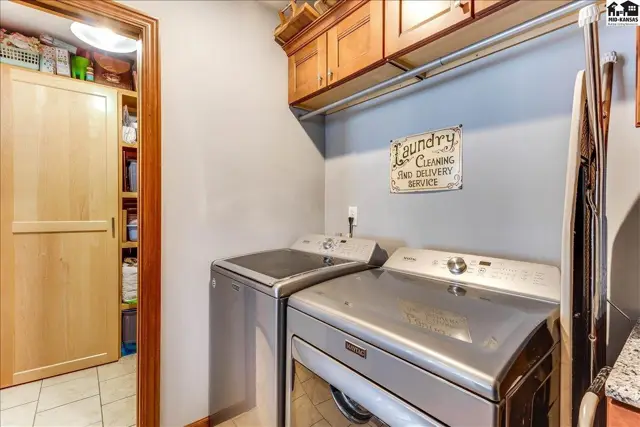 Photo of 48 Detroit Dr, South Hutchinson, KS
