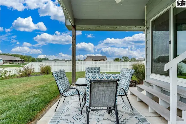 Photo of 48 Detroit Dr, South Hutchinson, KS