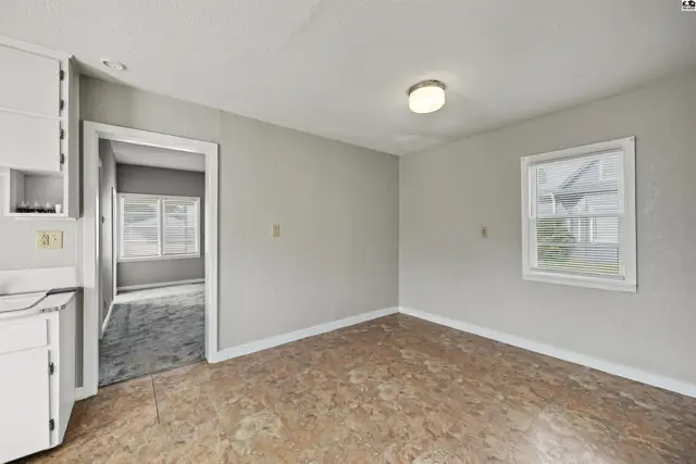 Photo of 120 W 4th St, Assaria, KS