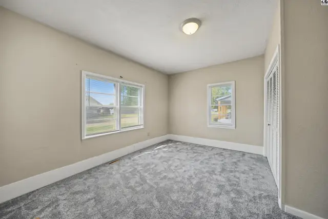 Photo of 120 W 4th St, Assaria, KS