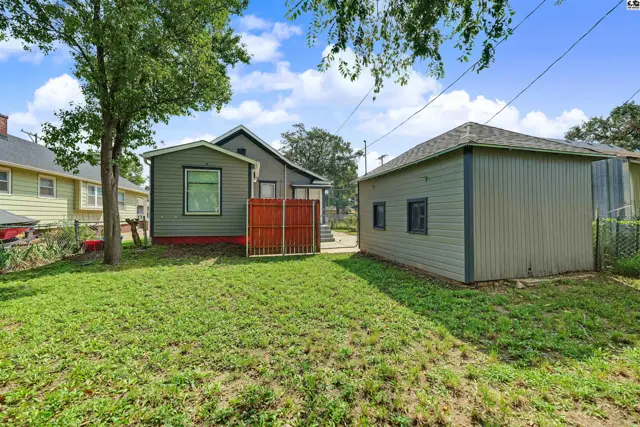 Photo of 442 W Putnam Ave, Salina, KS