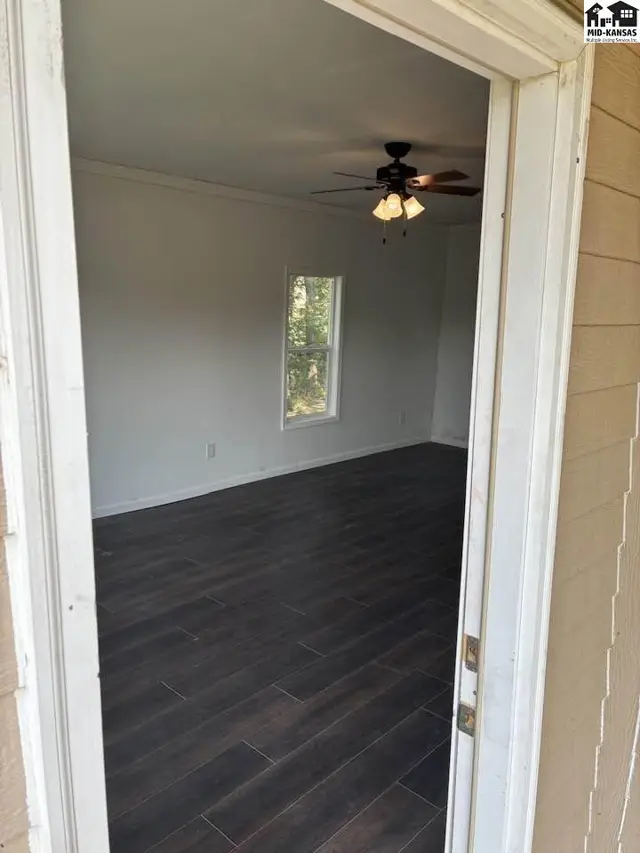 Photo of 125 W 3rd St, Florence, KS