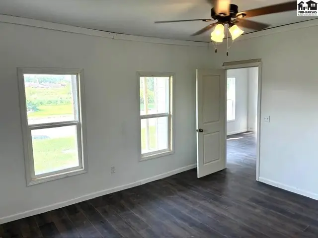 Photo of 125 W 3rd St, Florence, KS