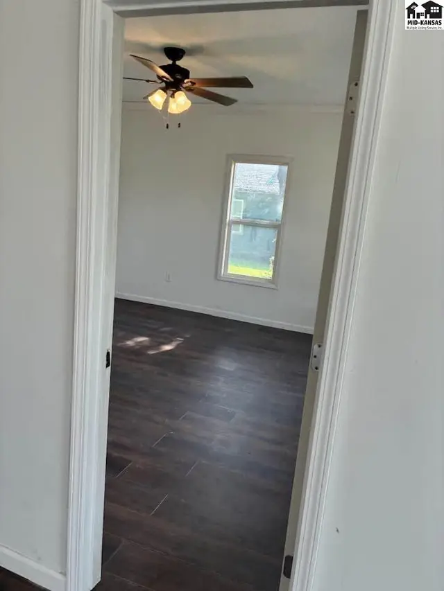 Photo of 125 W 3rd St, Florence, KS