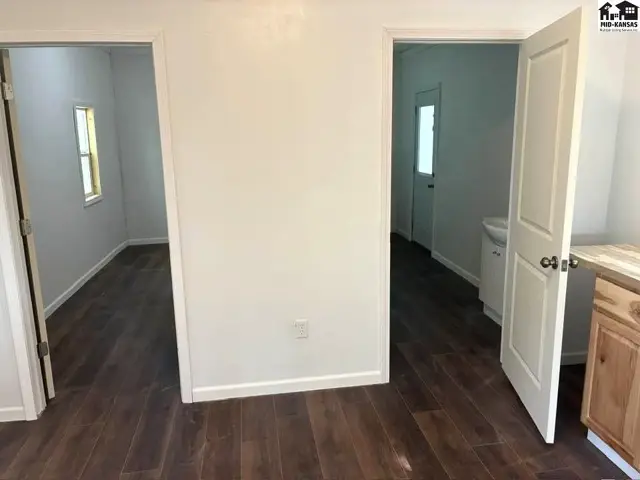 Photo of 125 W 3rd St, Florence, KS
