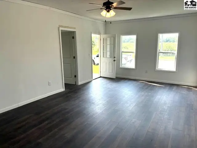 Photo of 125 W 3rd St, Florence, KS