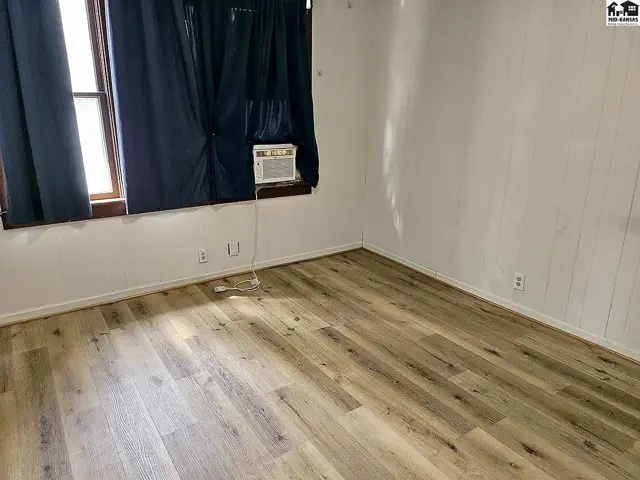 Photo of 107 N. Chestnut St, McPherson, KS