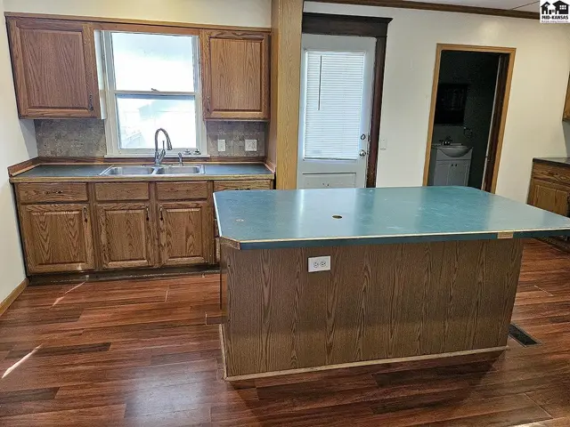 Photo of 107 N. Chestnut St, McPherson, KS