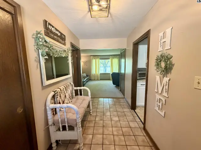 Photo of 2201 Northridge Rd, Hutchinson, KS