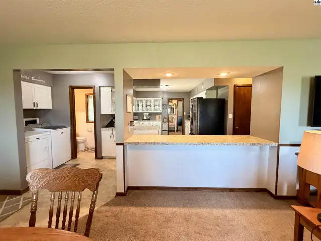 Photo of 2201 Northridge Rd, Hutchinson, KS