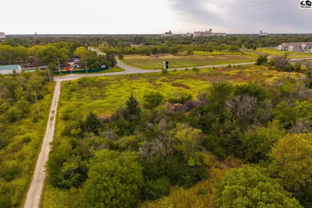 Photo of 2000 E 11th Ave, Hutchinson, KS
