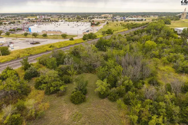 Photo of 2000 E 11th Ave, Hutchinson, KS