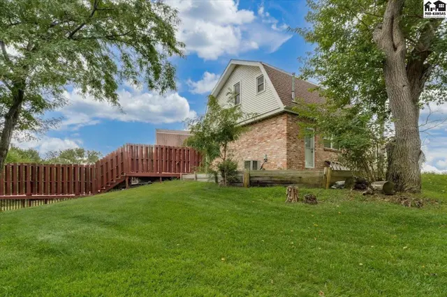 Photo of 4106 N Shelburne Dr, Hutchinson, KS