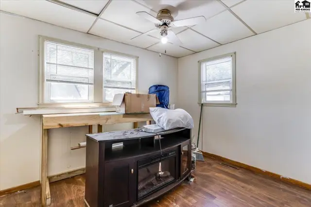 Photo of 411 Santa Fe St, Halstead, KS