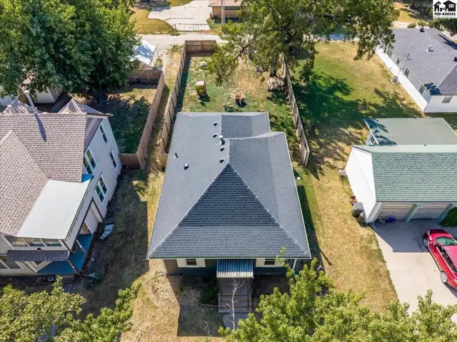 Photo of 411 Santa Fe St, Halstead, KS
