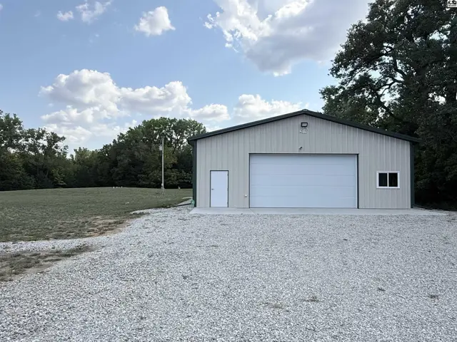 Photo of 6719 E 43rd Ave, Hutchinson, KS
