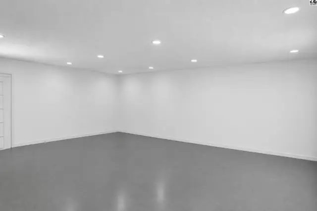 Photo of 515 S High St, Newton, KS