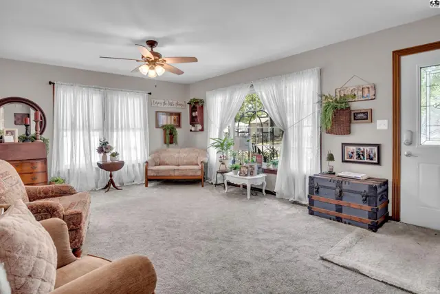 Photo of 515 S High St, Newton, KS