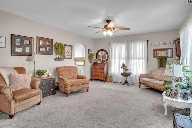 Photo of 515 S High St, Newton, KS
