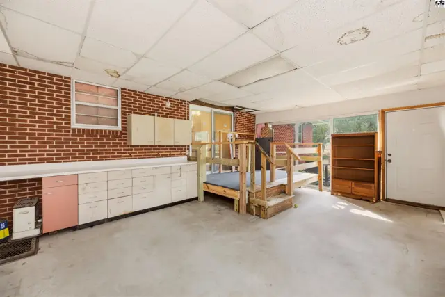 Photo of 1711 James St, Hutchinson, KS