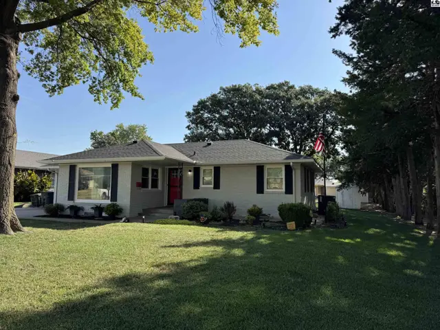 Photo of 802 Larimer St, Pratt, KS