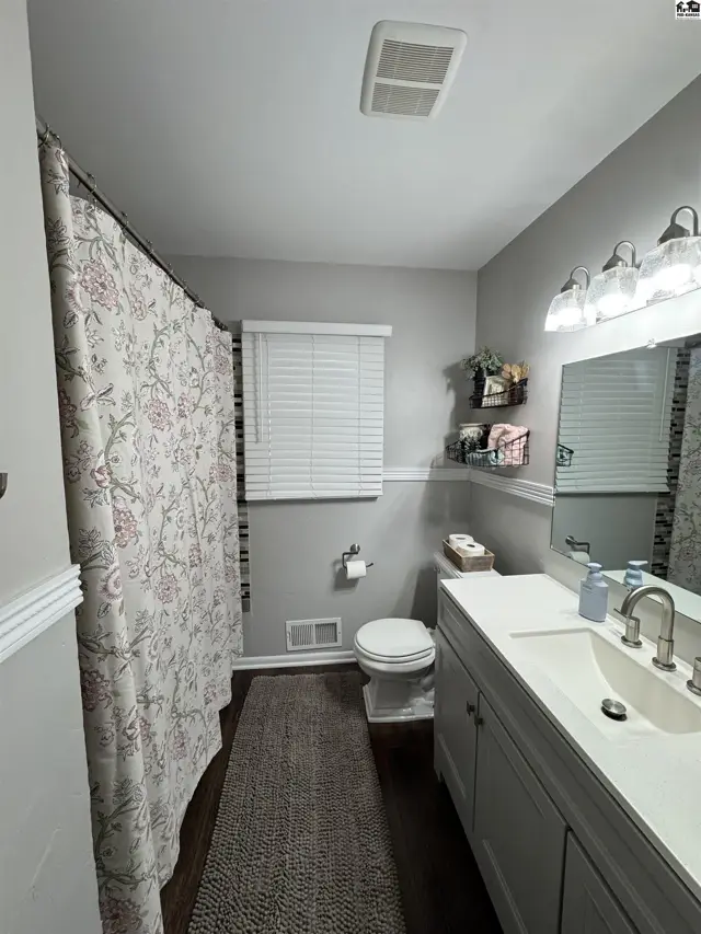 Photo of 802 Larimer St, Pratt, KS