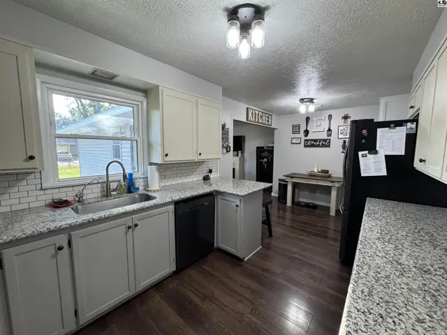 Photo of 802 Larimer St, Pratt, KS