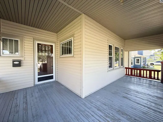 Photo of 305 W 15th Ave, Hutchinson, KS