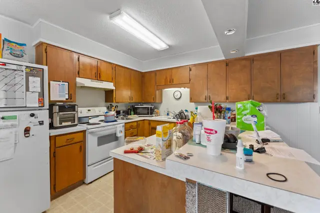 Photo of 806 S Edwards Ave, Moundridge, KS