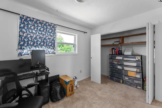Photo of 806 S Edwards Ave, Moundridge, KS
