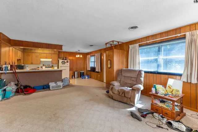 Photo of 806 S Edwards Ave, Moundridge, KS