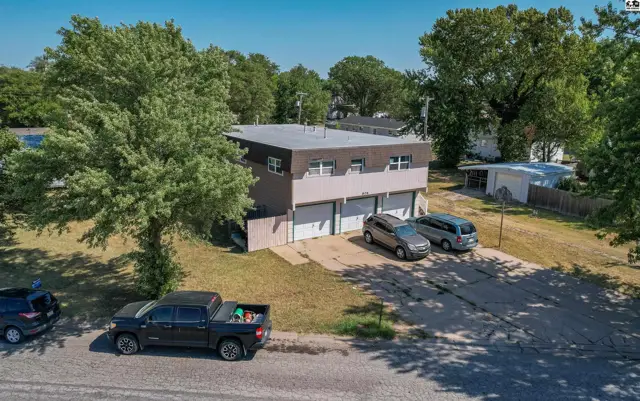 Photo of 806 S Edwards Ave, Moundridge, KS
