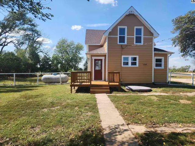 Photo of 1703 Pawnee Rd, McPherson, KS