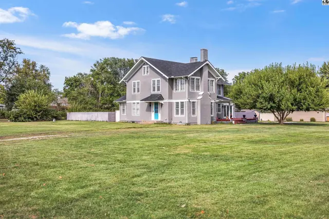 Photo of 2100 N Monroe St, Hutchinson, KS