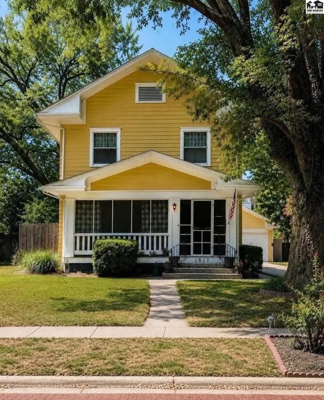 Photo of 1817 N Ash St, Hutchinson, KS