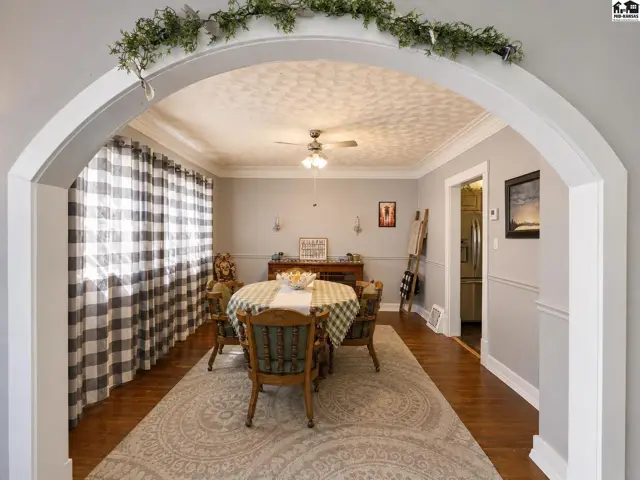 Photo of 1817 N Ash St, Hutchinson, KS