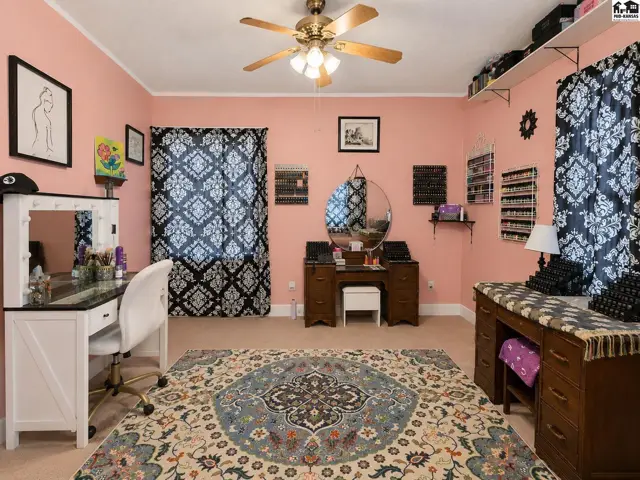 Photo of 1817 N Ash St, Hutchinson, KS