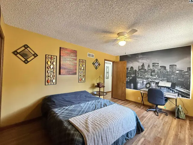 Photo of 3912 Mission Dr, Hutchinson, KS