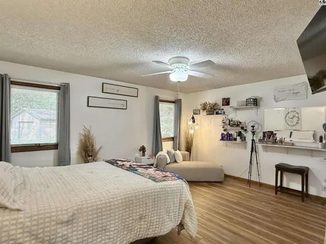 Photo of 3912 Mission Dr, Hutchinson, KS