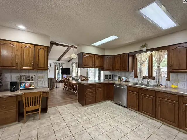 Photo of 3912 Mission Dr, Hutchinson, KS