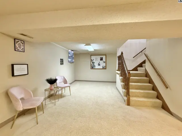 Photo of 3912 Mission Dr, Hutchinson, KS
