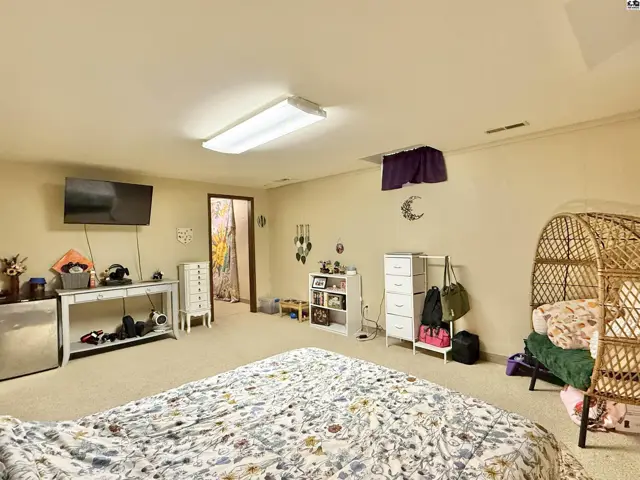 Photo of 3912 Mission Dr, Hutchinson, KS