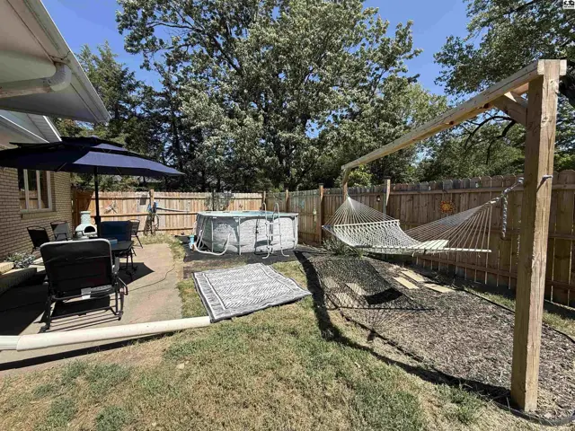 Photo of 3912 Mission Dr, Hutchinson, KS