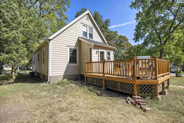 Photo of 322 S Ash St, McPherson, KS