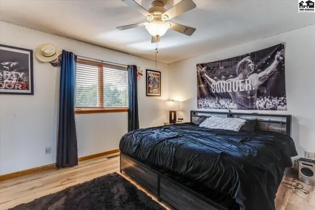 Photo of 618 E 71st Ave, Hutchinson, KS